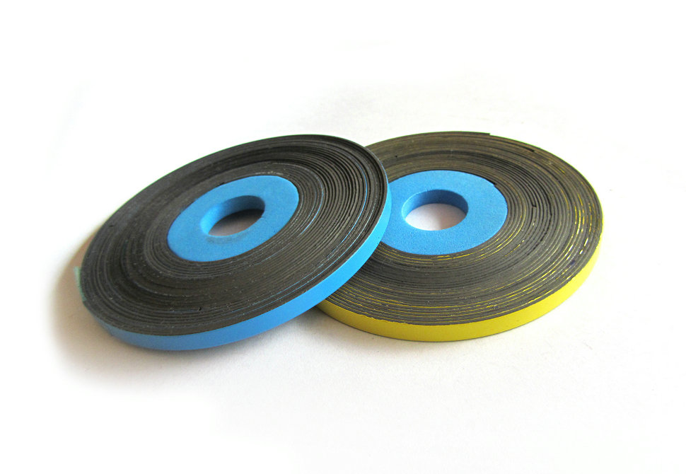 Magnetic strips with colored PVC